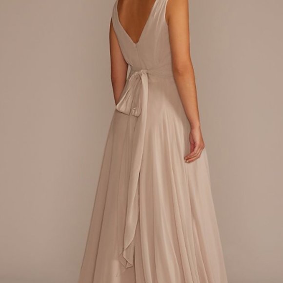 David's Bridal Bridesmaid Dress - Picture 3 of 6